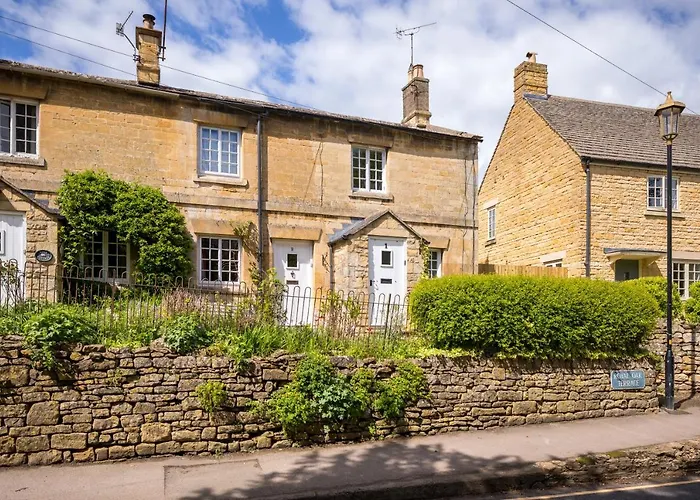 Royal Oak Cottage